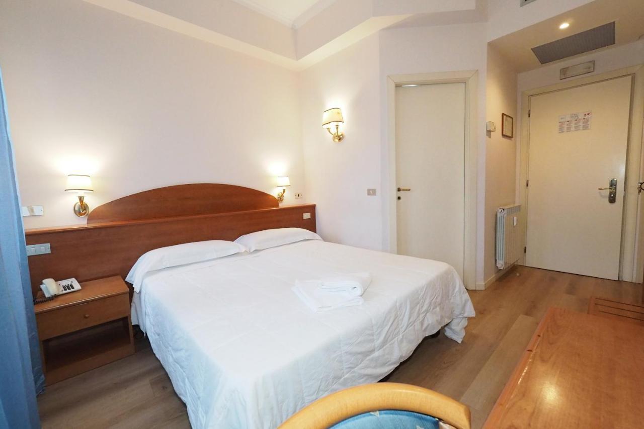 Hotel Laura Roma Eksteriør bilde