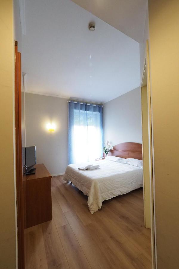 Hotel Laura Roma Eksteriør bilde
