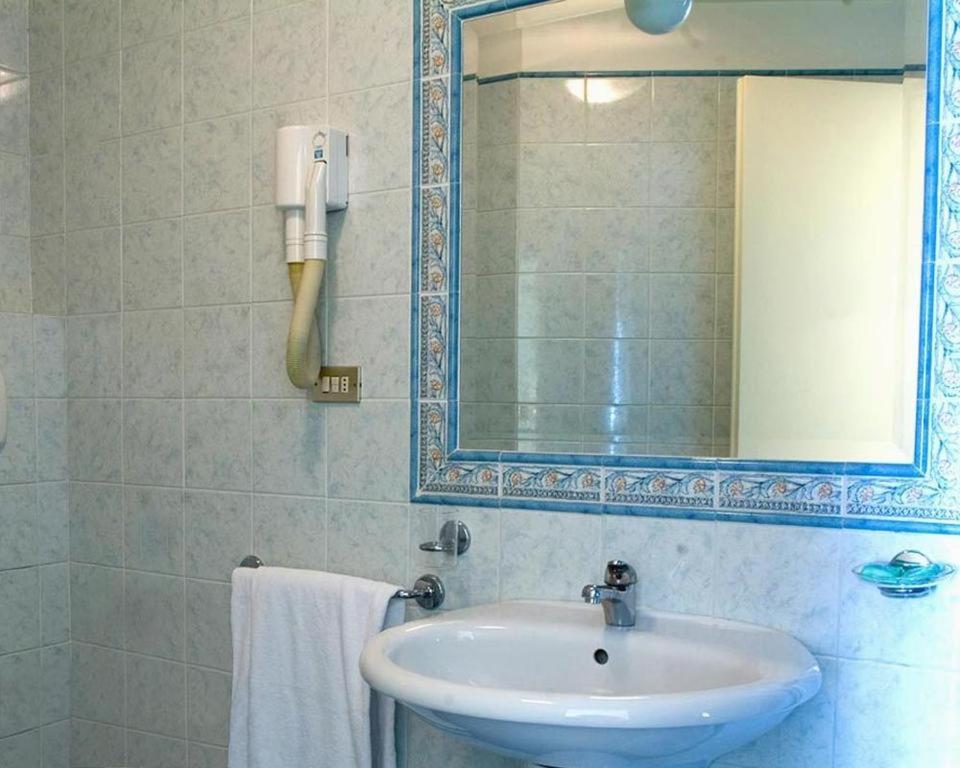 Hotel Laura Roma Eksteriør bilde